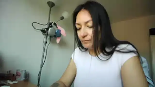 Yulian Milf online show from 02.23.26