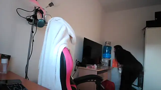 Yulian Milf online show from 02.26.26