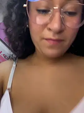 Snapshot of Dany_Moon_ chatting on 02.03.26 Dany Moon online show from 02.03.26