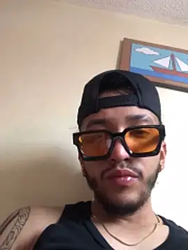 Camiloandres2405 online show from 01.18.26