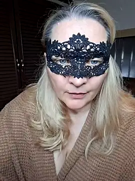 MaskedQueen77 online show from 05.09.26