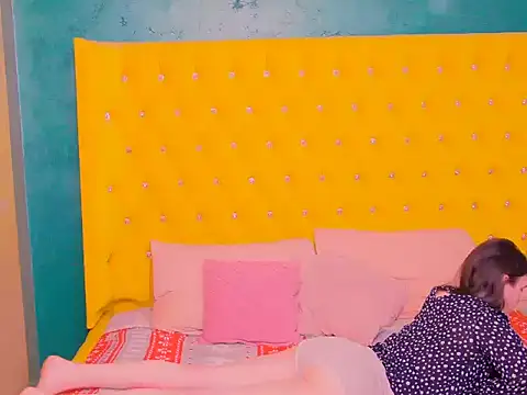 Izzymonroey online show from 01.18.26