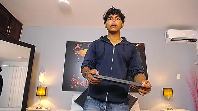 Snapshot of DanielHaloran chatting on 02.04.26 DanielHaloran online show from 02.04.26