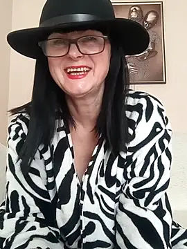 AliceSwan57 online show from 04.26.26