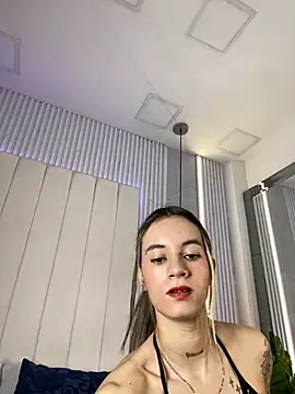 JuliaColemann online show from 02.10.26