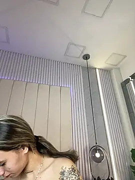 Snapshot of JuliaColemann chatting on 03.26.26 JuliaColemann online show from 03.26.26