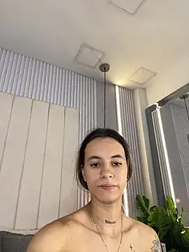 JuliaColemann online show from 05.09.26