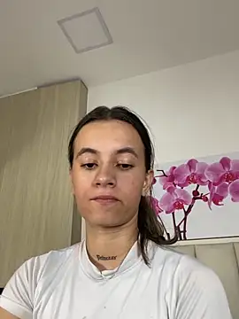 JuliaColemann online show from 05.31.26