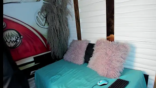 Snapshot of Mila_toro chatting on 02.02.26 Mila toro online show from 02.02.26