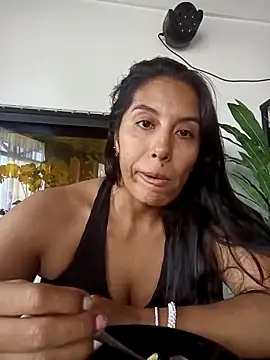 LizaLorini online show from 04.04.26