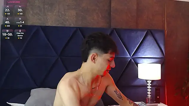 Logan Woods online show from 02.27.26