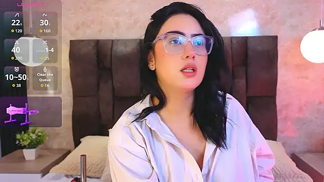 Snapshot of vicky_grey chatting on 03.25.26 vicky grey online show from 03.25.26