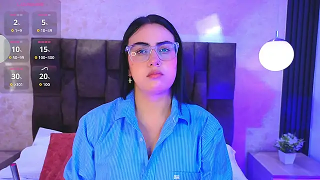 Snapshot of vicky_grey chatting on 04.21.26 vicky grey online show from 04.21.26