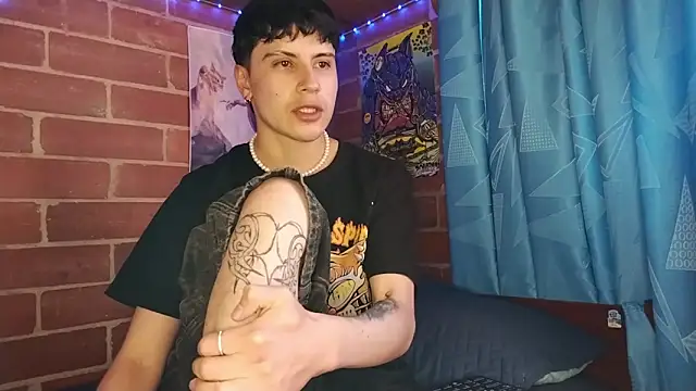 Snapshot of PaulDamico chatting on 03.21.26 PaulDamico online show from 03.21.26