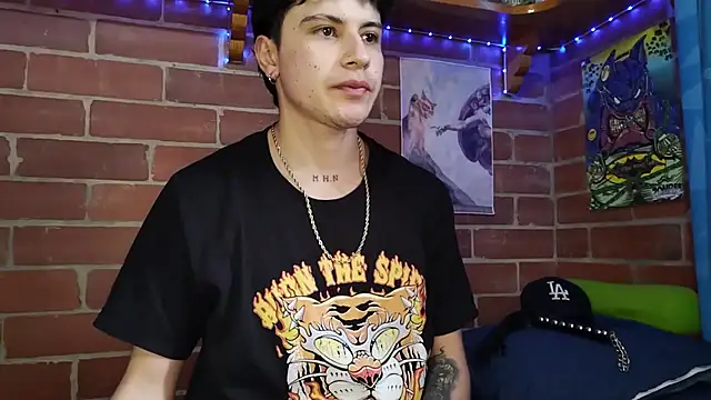 Snapshot of PaulDamico chatting on 04.05.26 PaulDamico online show from 04.05.26