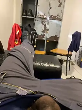 Snapshot of hudson19cm chatting on 02.15.26 hudson19cm online show from 02.15.26