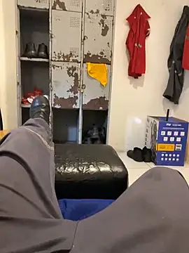 Snapshot of hudson19cm chatting on 02.27.26 hudson19cm online show from 02.27.26