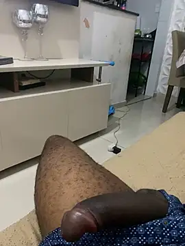 Snapshot of hudson19cm chatting on 03.01.26 hudson19cm online show from 03.01.26