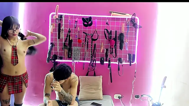Snapshot of Slave_Melany_bdsm chatting on 04.27.26 Slave Melany bdsm online show from 04.27.26