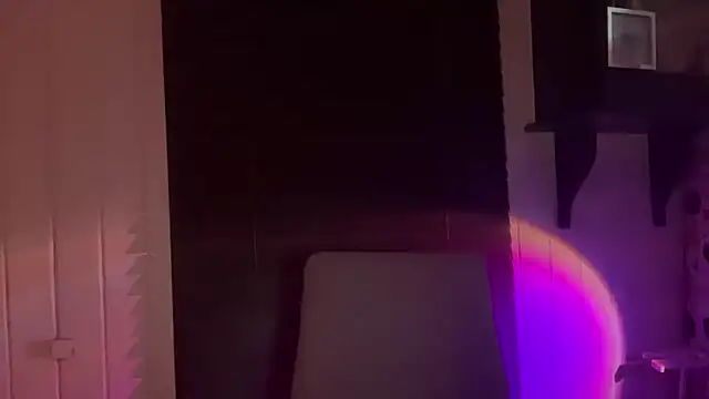 xopeachybaby online show from 04.08.26