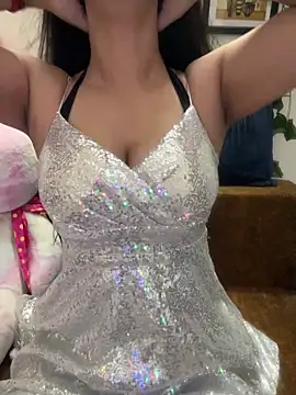 Snapshot of Maahhii chatting on 06.15.26 Maahhii online show from 06.15.26