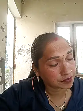 Cute-karisma1234 online show from 03.05.26