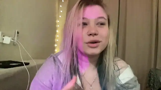 Lulu Di online show from 03.12.26