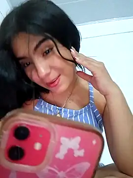 Snapshot of Ailen-cute chatting on 02.22.26 Ailen-cute online show from 02.22.26