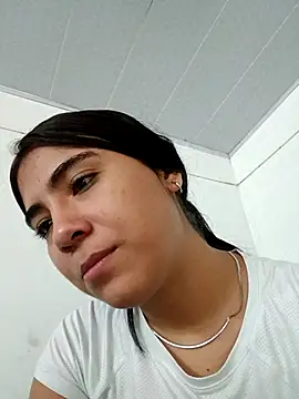 Snapshot of Ailen-cute chatting on 02.24.26 Ailen-cute online show from 02.24.26