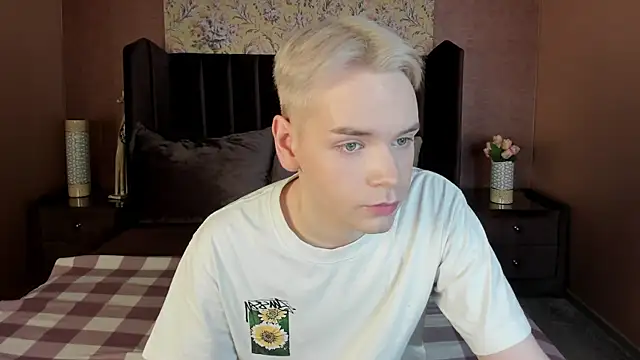 Snapshot of Je_Salvatore chatting on 02.28.26 Je Salvatore online show from 02.28.26