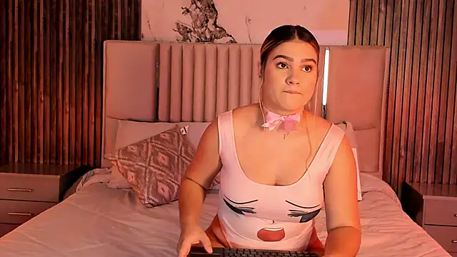 Liiahfontaine online show from 02.02.26