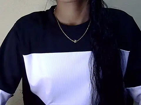 Snapshot of Khushi_v chatting on 02.07.26 Khushi v online show from 02.07.26