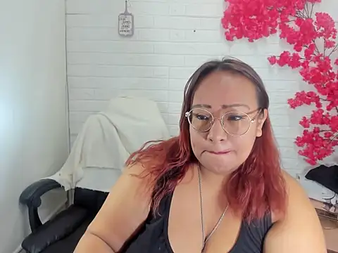 Shara Oz online show from 04.10.26