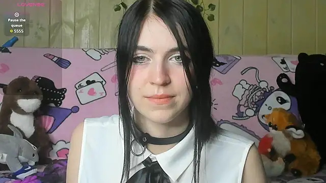 reze daisies online show from 04.06.26