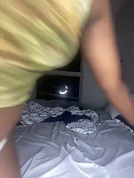 PrimaDonnaxx online show from 02.15.26