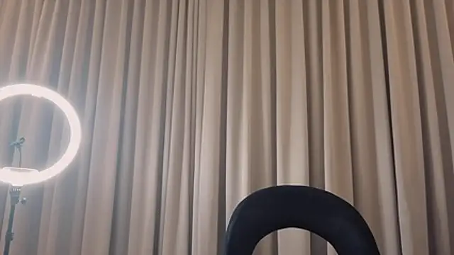 Snapshot of Blazelakocainaxxx chatting on 04.04.26 Blazelakocainaxxx online show from 04.04.26