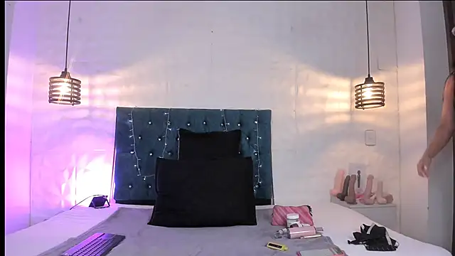 Snapshot of samantha_foxyy chatting on 06.18.26 samantha foxyy online show from 06.18.26