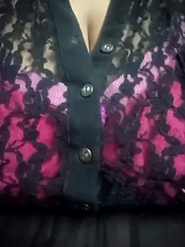 Snapshot of Samaira_Juicy143 chatting on 02.22.26 Samaira Juicy143 online show from 02.22.26