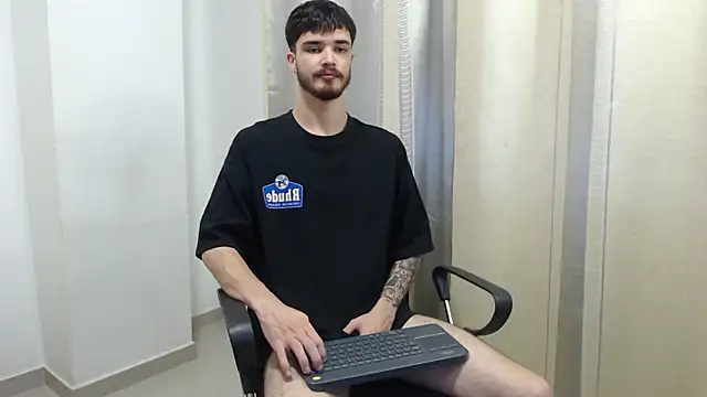 Snapshot of joseh0se chatting on 02.03.26 joseh0se online show from 02.03.26