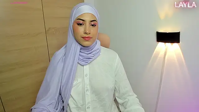 LAY LA  online show from 02.05.26