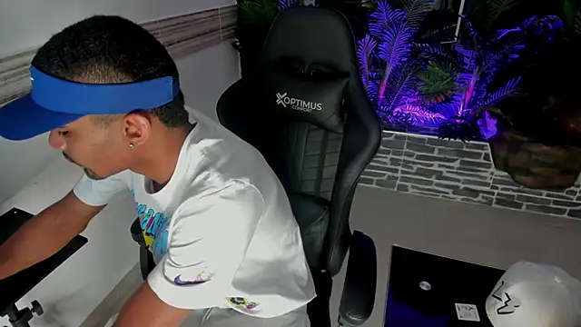 Rpoolrboy online show from 03.11.26