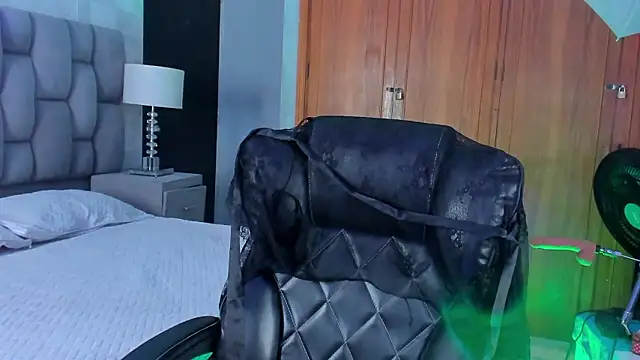 SweetDevil 7 online show from 02.02.26