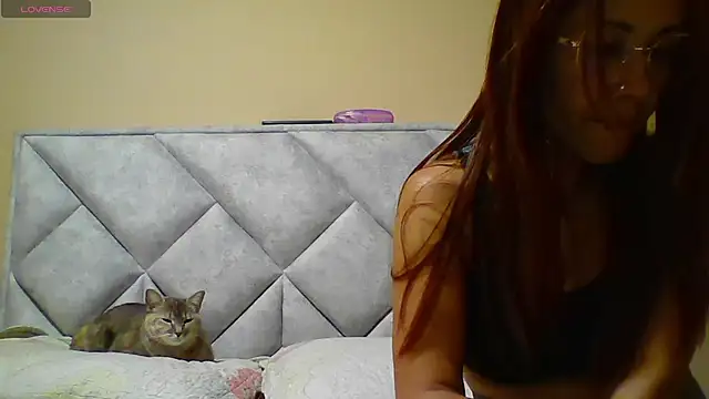 Snapshot of camila_star10 chatting on 03.13.26 camila star10 online show from 03.13.26