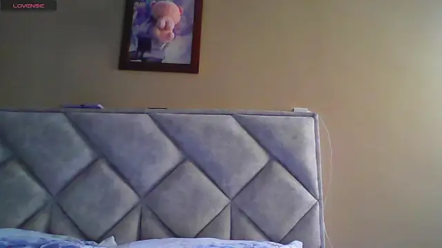 Snapshot of camila_star10 chatting on 04.05.26 camila star10 online show from 04.05.26