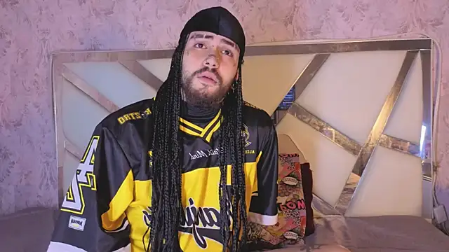 Snapshot of Benny_and_Mark chatting on 03.03.26 Benny and Mark online show from 03.03.26