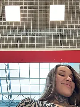 Snapshot of KishaMur chatting on 02.15.26 KishaMur online show from 02.15.26