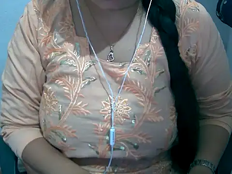 Cute Aliyaa online show from 03.17.26