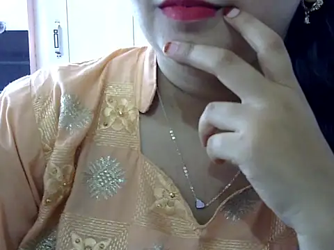 Cute Aliyaa online show from 04.09.26