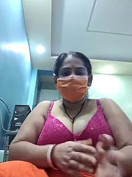 diyam4002 online show from 02.04.26