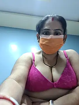 diyam4002 online show from 02.08.26